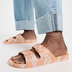 Freedom Moses Floral Sandals in Maya Apricot